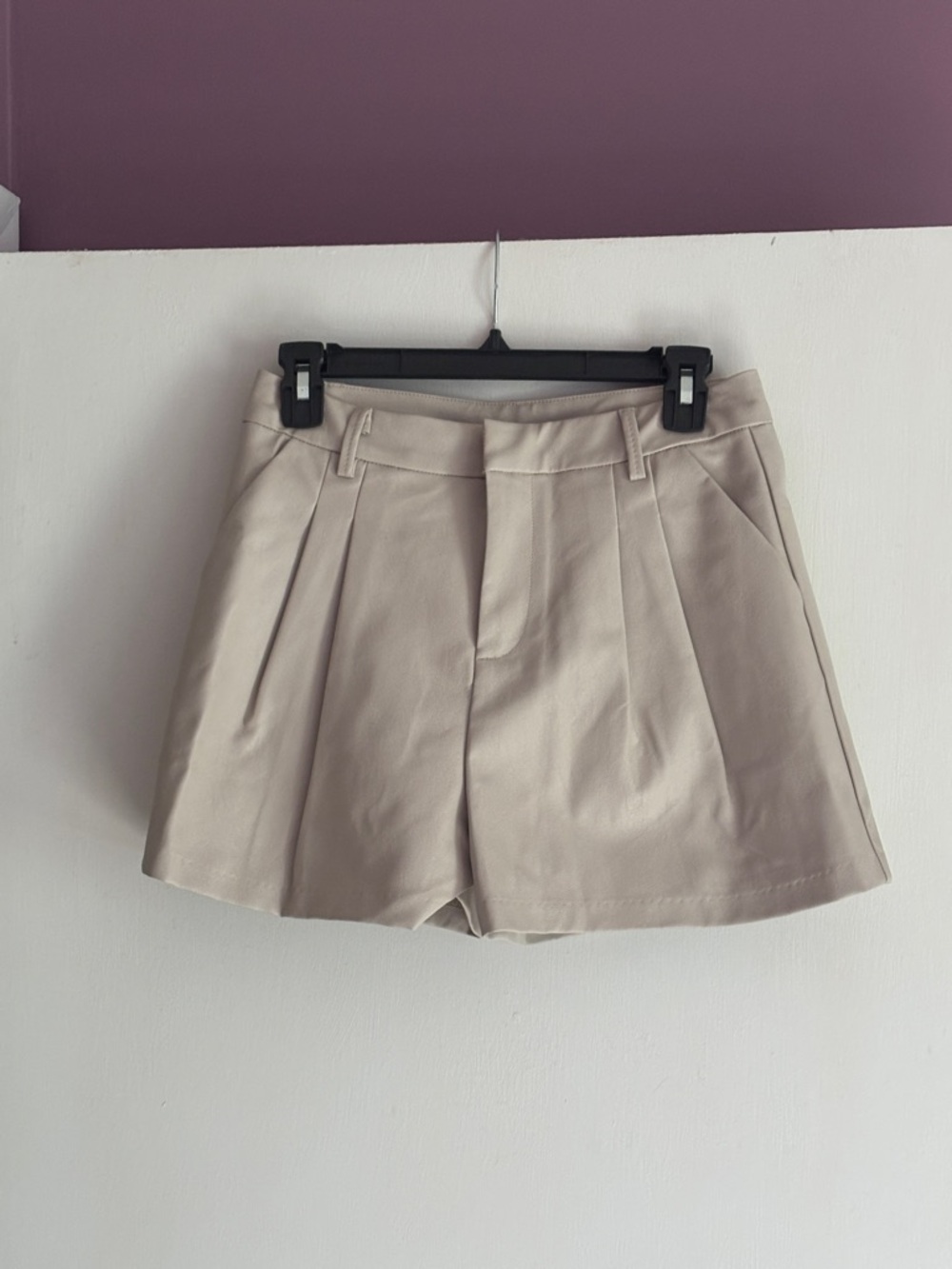 High-Rise Pleather Pleated Women's Shorts in Beige